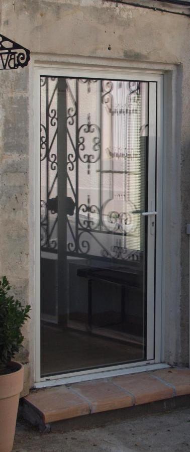 Apartament Le 26 Nîmes Zewnętrze zdjęcie