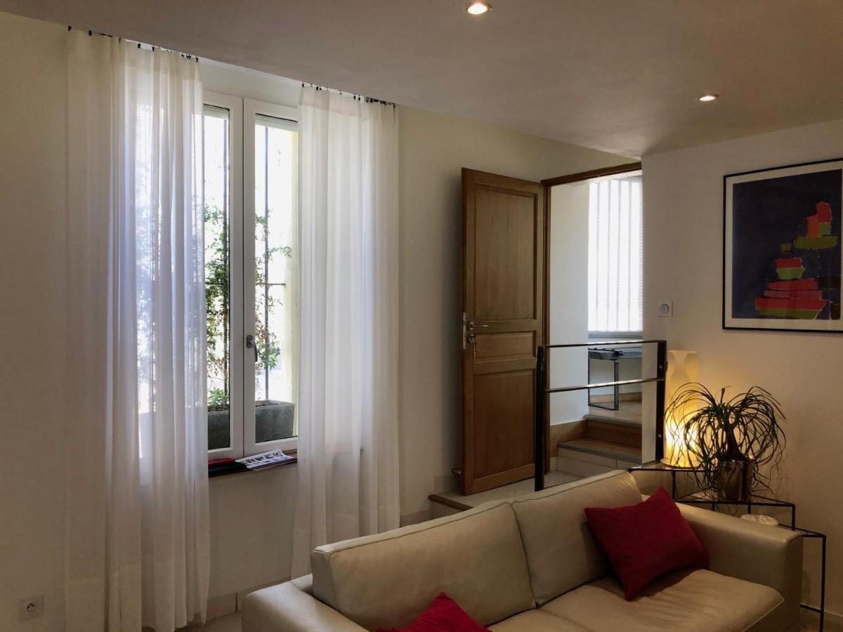 Apartament Le 26 Nîmes Zewnętrze zdjęcie